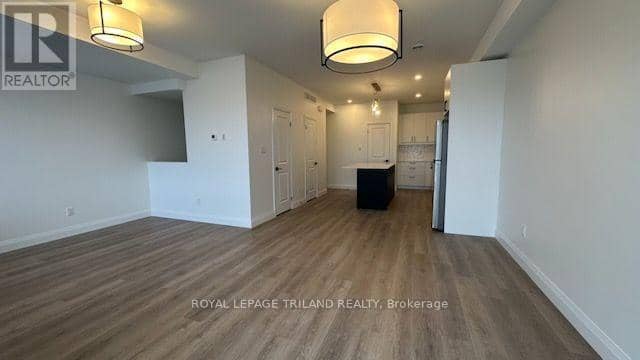 197 - 3900 Savoy Street, London South, photo 7