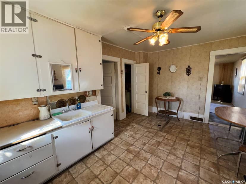 414 4th AVENUE E, Biggar, photo 3