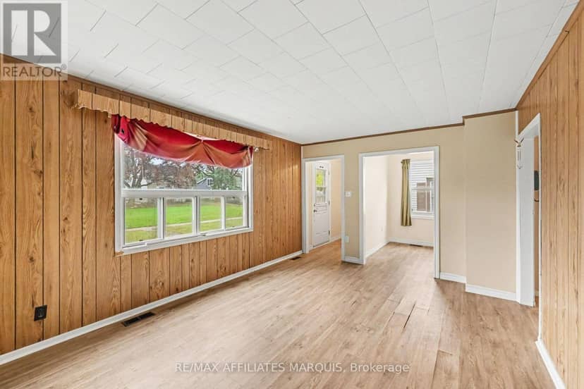 19 Churchill Crescent, Smiths Falls, photo 7