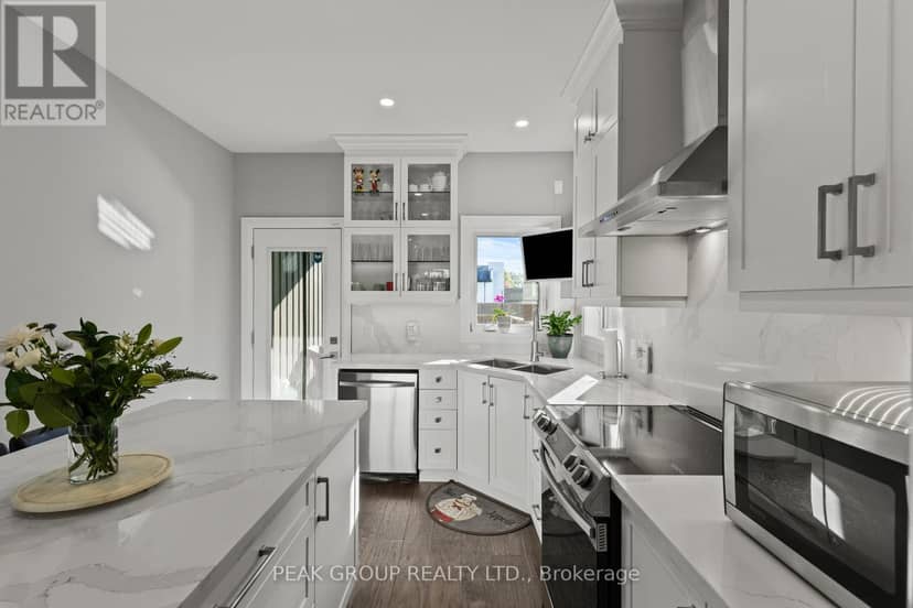 398 Aqueduct Street — photo 15 of 40
