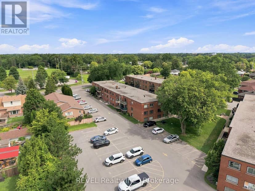 3 - 450 Carlton Street, St. Catharines