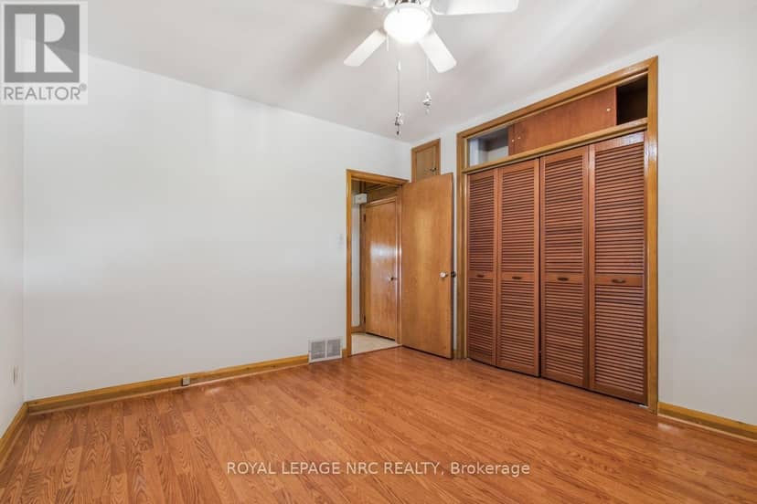 65 Golden Boulevard W — photo 12 of 23
