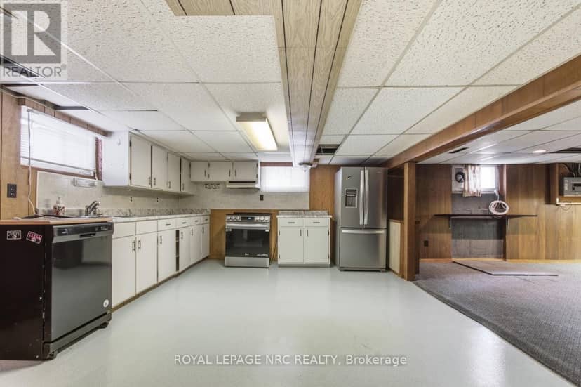 65 Golden Boulevard W — photo 17 of 23