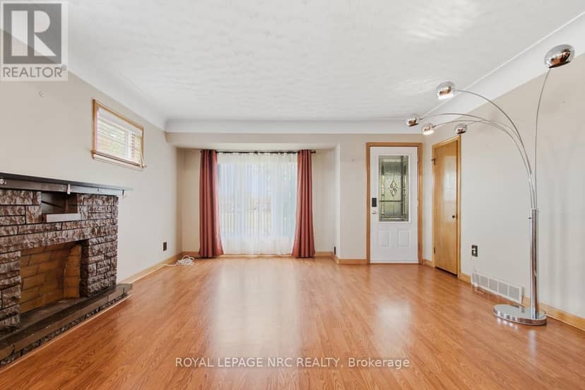65 Golden Boulevard W — photo 5 of 23