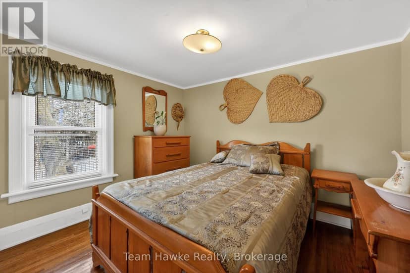 443 Elizabeth Street — photo 11 of 31