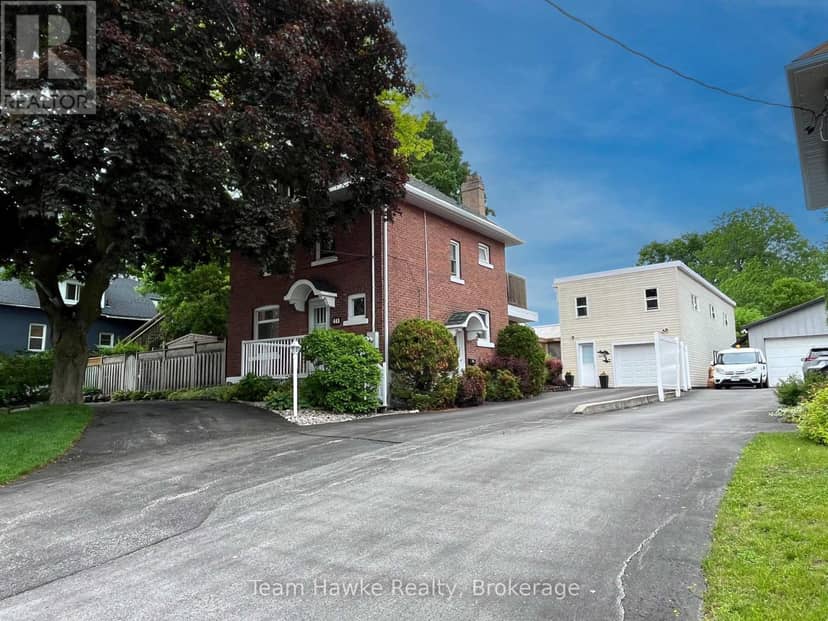 443 Elizabeth Street — photo 2 of 31