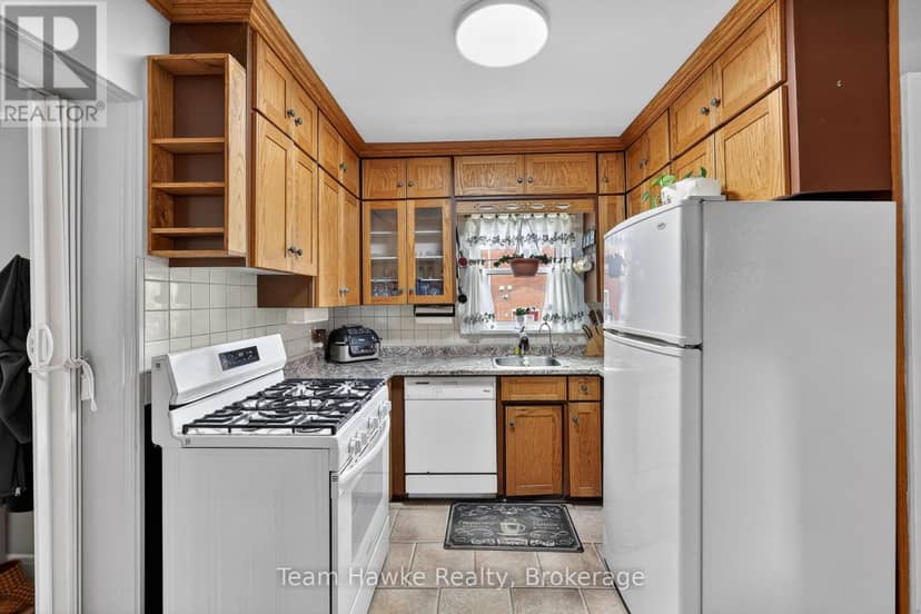 443 Elizabeth Street — photo 7 of 31