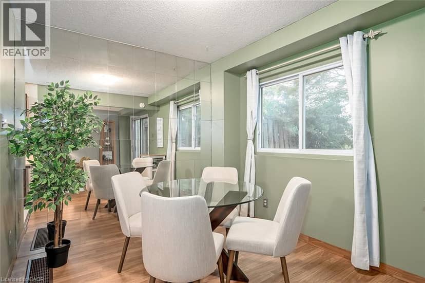 473 WOODVIEW Road Unit# 2 — photo 11 of 31