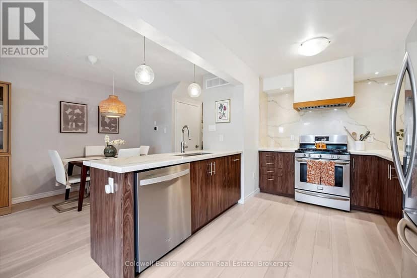 5 - 39 Ptarmigan Drive — photo 9 of 28