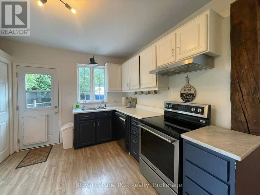 121 Collingwood Street — photo 13 of 40