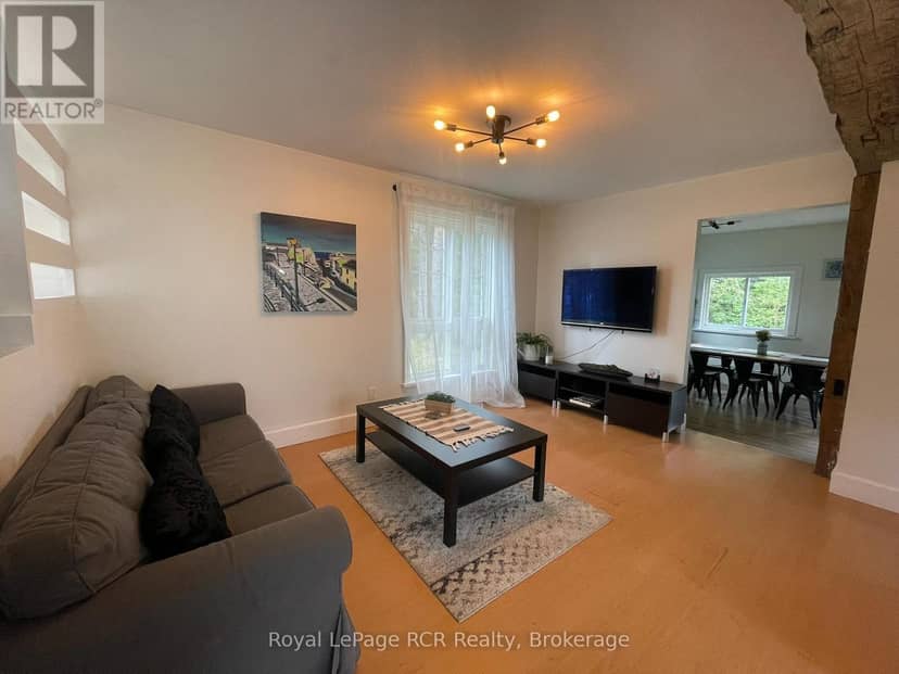 121 Collingwood Street — photo 8 of 40