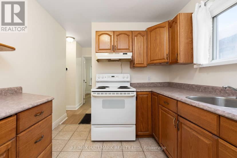 31 Thora Avenue — photo 17 of 28