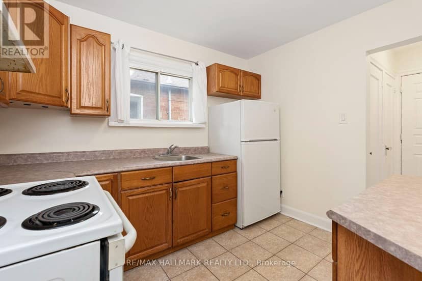 31 Thora Avenue — photo 18 of 28