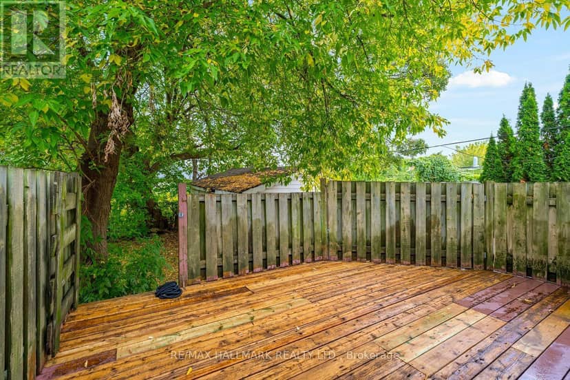 31 Thora Avenue — photo 25 of 28