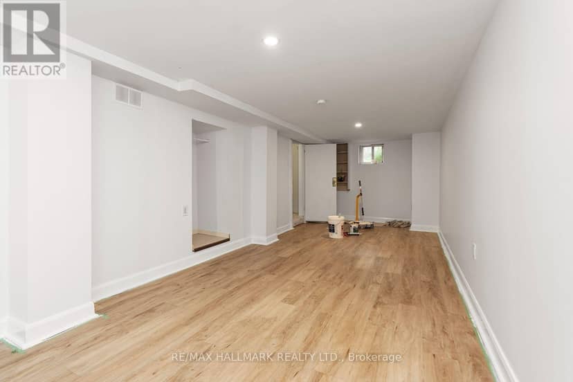 31 Thora Avenue, Toronto, photo 8