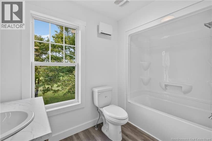 4069 Rue Principale — photo 33 of 40