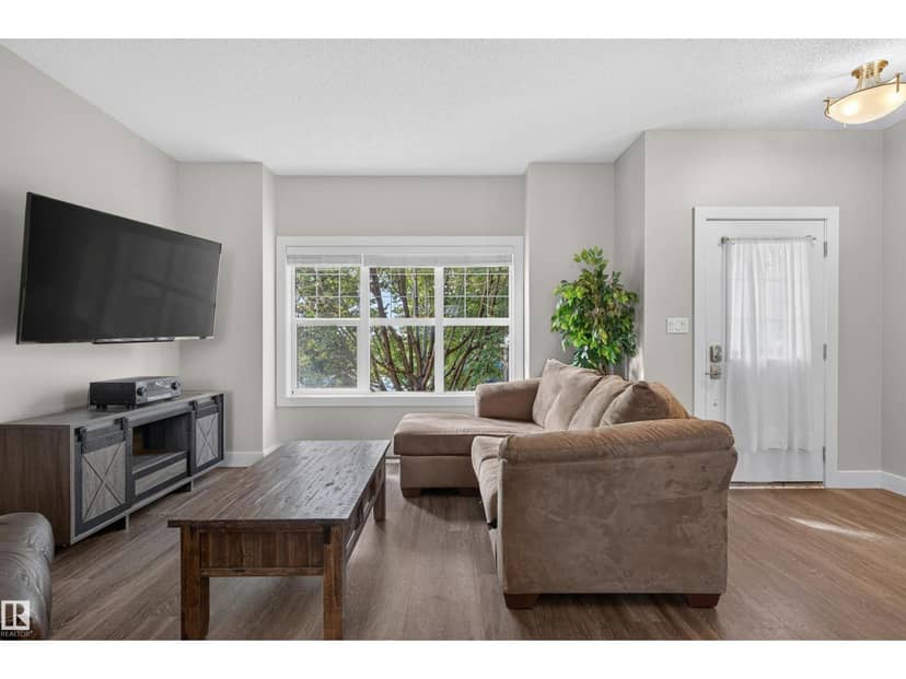9082 Rosenthal Link Li NW, Edmonton, photo 2