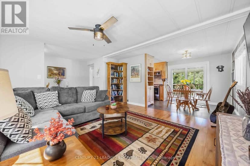 10 Hummingbird Circle, Georgina, photo 7