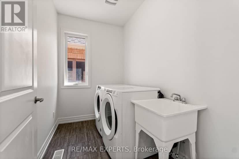 17 Red Rose Lane — photo 39 of 40