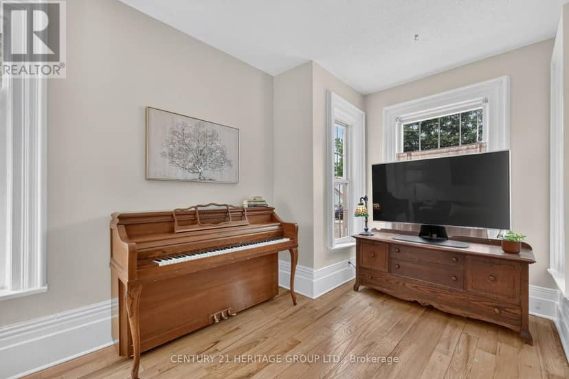 62 Queen Street N, New Tecumseth, photo 7