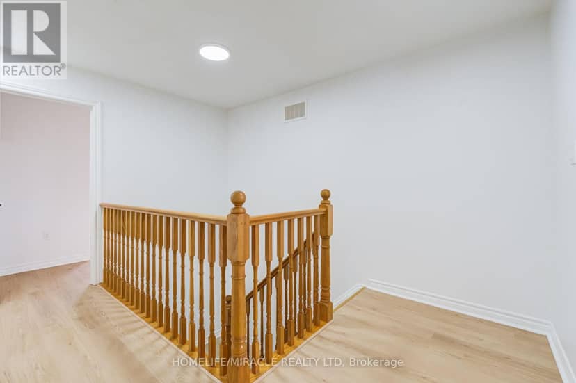7 Empire Drive — photo 15 of 33