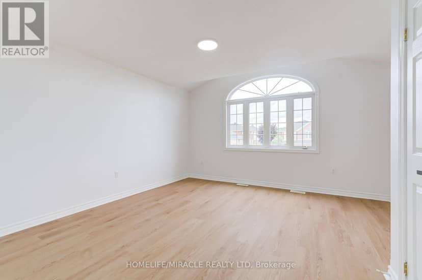 7 Empire Drive — photo 17 of 33