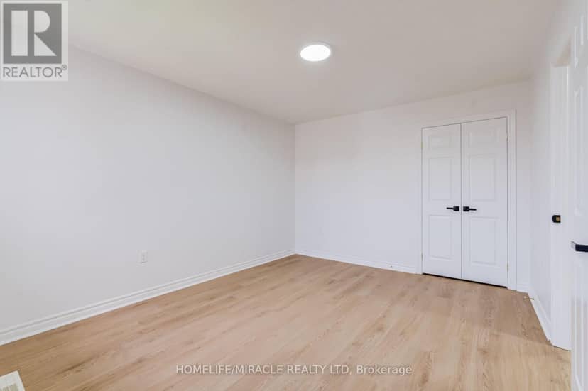 7 Empire Drive — photo 21 of 33