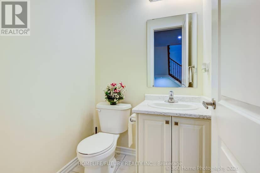 42 Samuel Crescent — photo 10 of 28