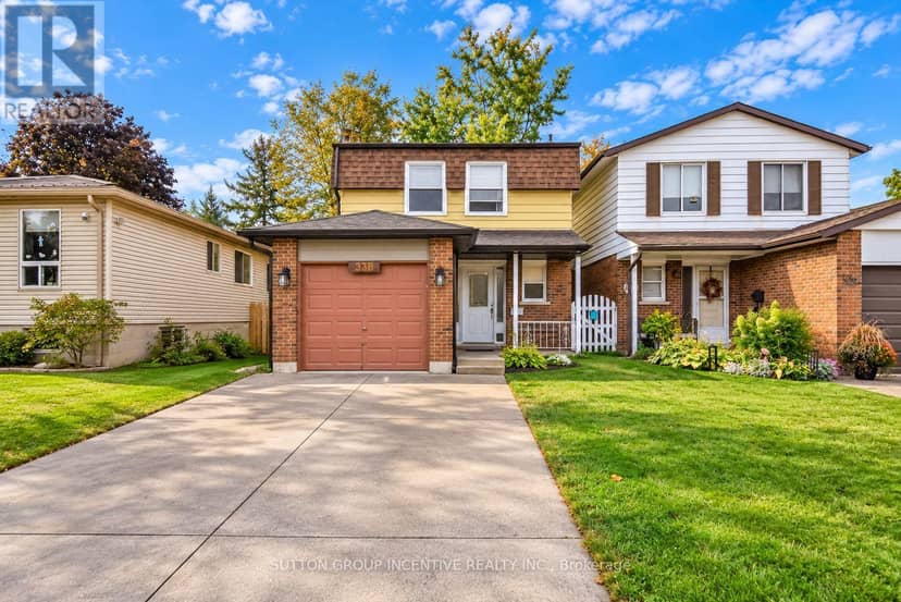 33B Cundles Road E — photo 1 of 40