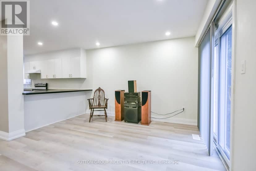 33B Cundles Road E — photo 16 of 40