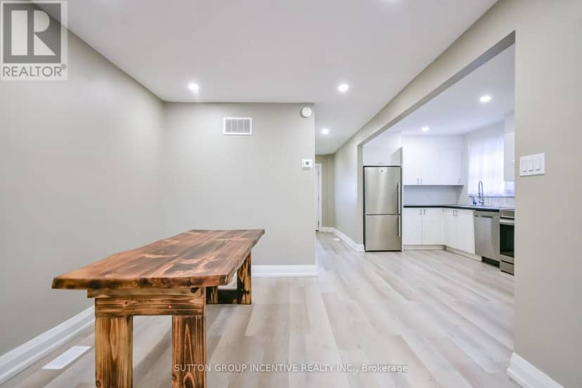 33B Cundles Road E — photo 17 of 40