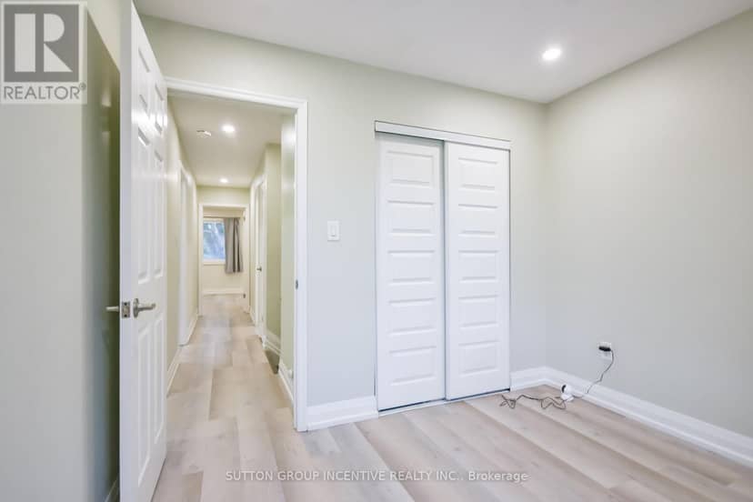 33B Cundles Road E — photo 20 of 40
