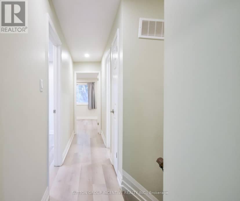 33B Cundles Road E — photo 21 of 40