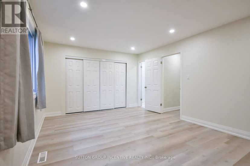 33B Cundles Road E — photo 29 of 40