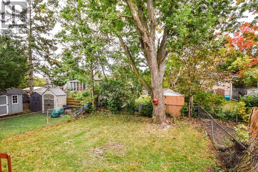 33B Cundles Road E — photo 38 of 40