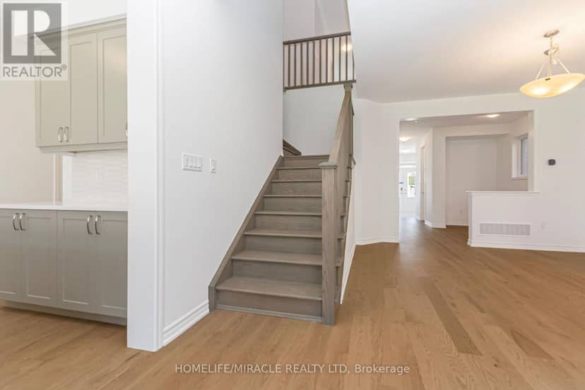 54 Gretzky Avenue — photo 18 of 38