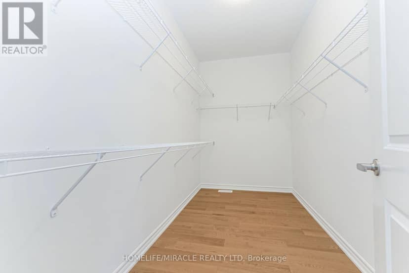 54 Gretzky Avenue — photo 23 of 38