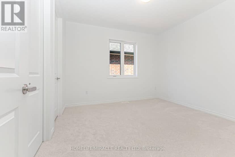 54 Gretzky Avenue — photo 27 of 38