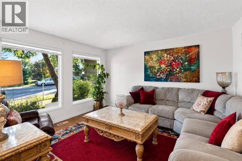 4726 44 Avenue NE, Calgary, photo 2
