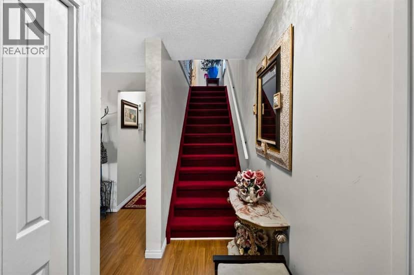 4726 44 Avenue NE, Calgary, photo 6
