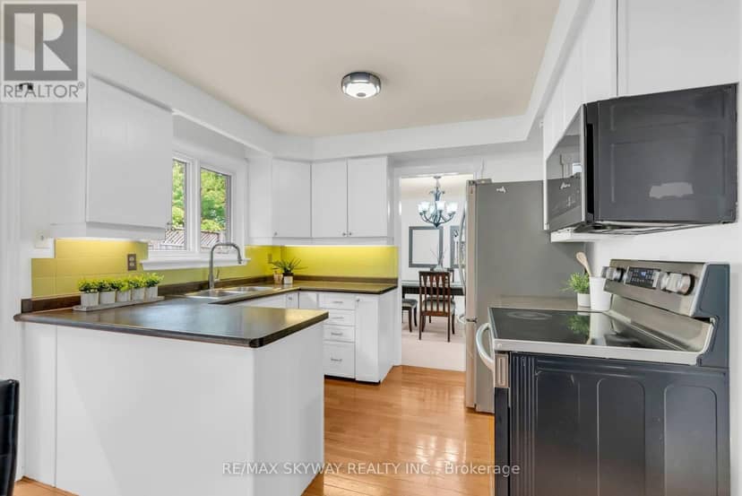 2673 Thorn Lodge Drive — photo 17 of 40