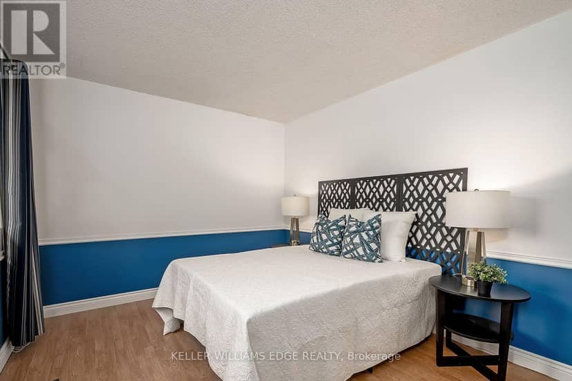 2 - 473 Woodview Road — photo 18 of 32
