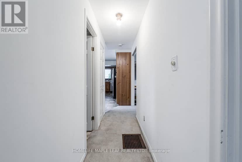 18 Adamson Street S — photo 17 of 32