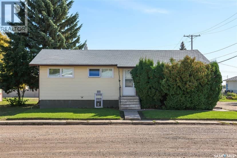 102 4th AVENUE E — photo 2 of 40