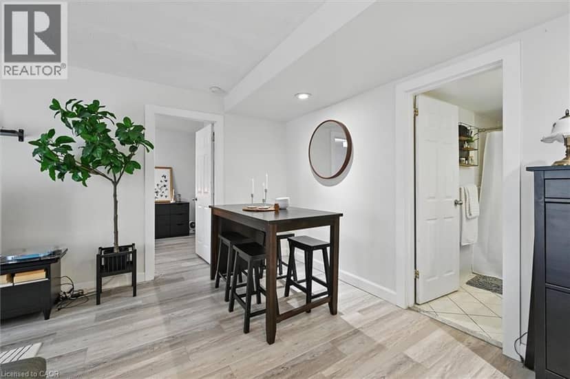 2373 KING Street E Unit# 43 — photo 14 of 40