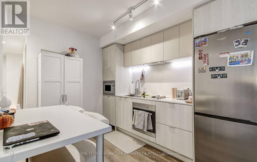 1017 - 1 Jarvis Street — photo 11 of 37