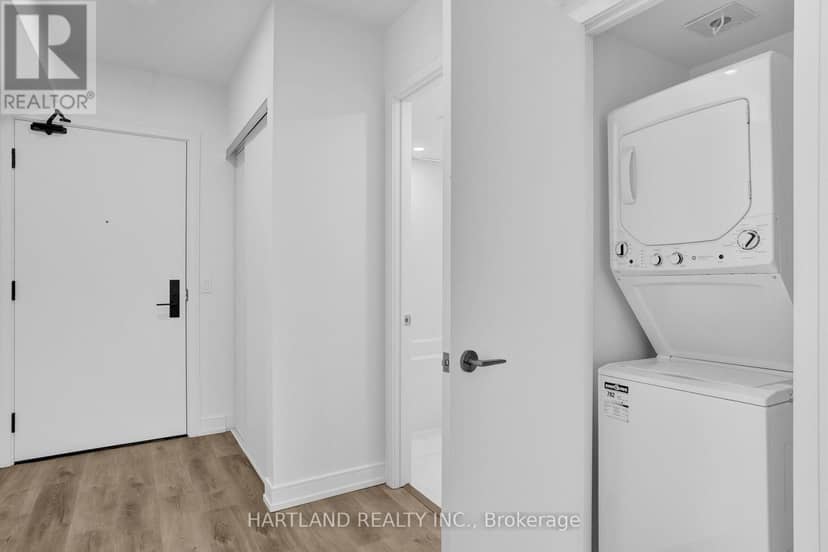 928 - 1 Jarvis Street — photo 8 of 17