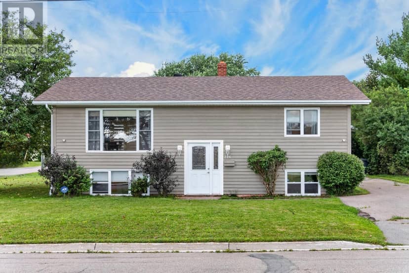 226 Arcona Street, Summerside, photo 2