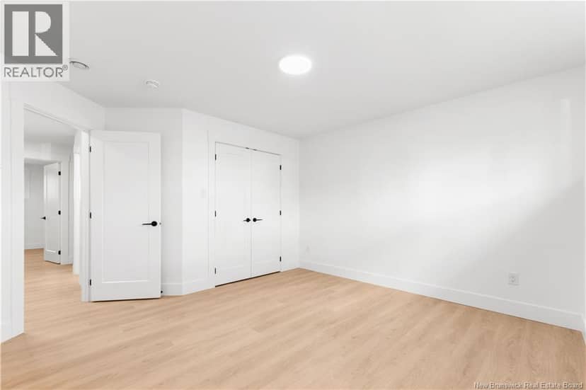 33 Cedric Court — photo 14 of 28