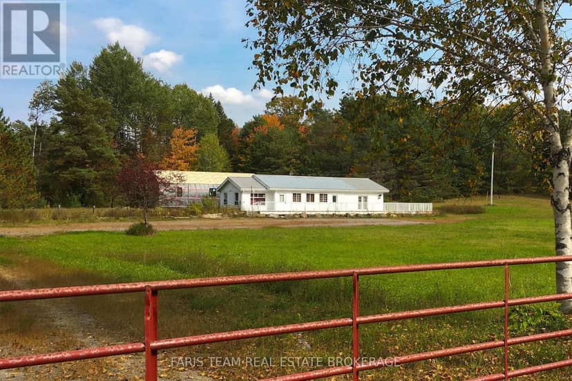 2180-2186 Highway 141, Muskoka Lakes